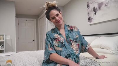 Ashley Alban - Cobertura para barriga de grávida (vk.com/preggg)