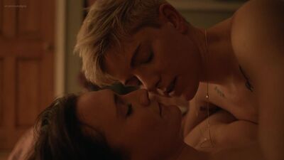 Mae Martin, Charlotte Ritchie, etc. Nua – Feel Good, 2.ª temporada, episódios 2–6 (2021) HD 1080p / Mae Martin, Charlotte Ritchie – How Good
