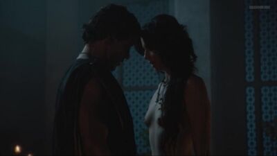 Genevieve Aitken nua - Império Romano - Reign Of Blood, 1.ª temporada, episódio 4 (EUA, 2016)