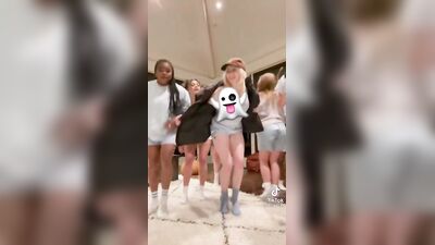 Billie Eilish nackt
