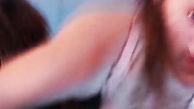 Joey King nuda