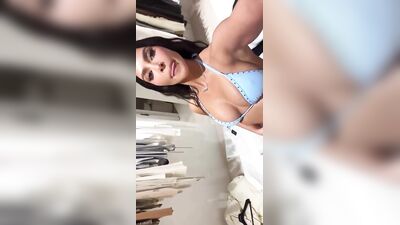 Kim Kardashian nue