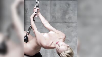 Miley Cyrus nua
