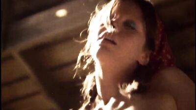 Naga Mia Goth