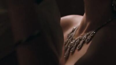 Hayley Atwell desnuda