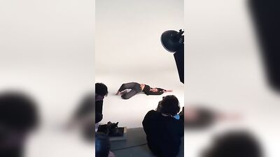Dua Lipa desnuda