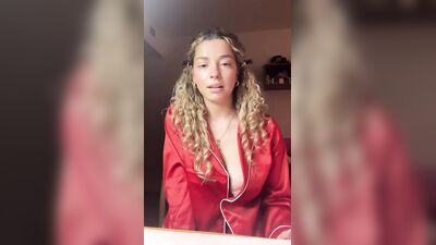 Kira Pregiato nua
