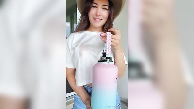 Alinity desnuda