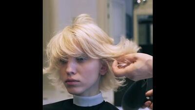 Une coupe shaggy tendance pour les cheveux mi-longs. Idées de coiffage