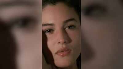 Naga Monica Bellucci