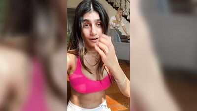 Mia Khalifa nue
