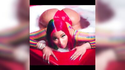 Nicki Minaj nue