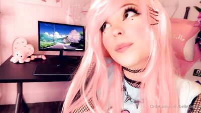 Belle Delphine desnuda