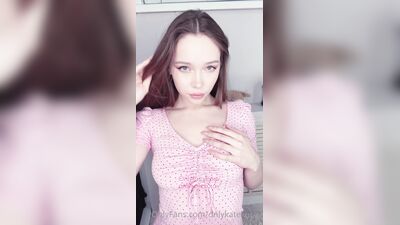 Kate Kuray XXX sur OnlyFans