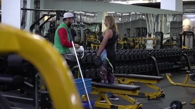 [Władimir Szmodenko] Mistrz Sportu udawał SPRZĄTACZA w SALI nr 3 | GYM PRANK