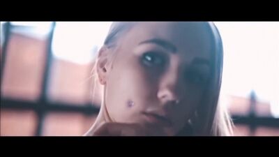 Рогата баба з версуса. Катя Шальна