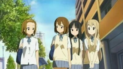 Música ligera [TV 1] / K-On [TV 1] - Episodio 3 de 14 (doblaje en ruso) [720]