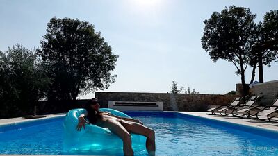 Жазғы күн, Лина Ариан Джой ХХХ OnlyFans