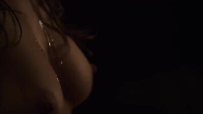 Dakota Johnson nue