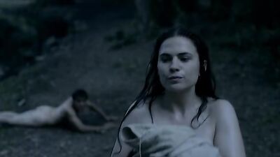 Hayley Atwell desnuda