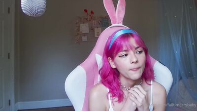Толық уақытты crybaby XXX OnlyFans