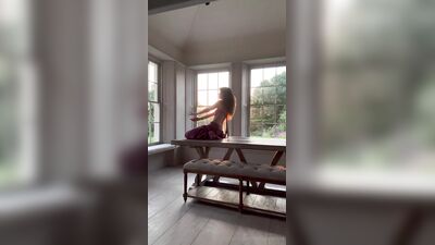 Belle Delphine desnuda