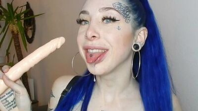 Ivy Blue 1080p_8000K_301231332.mp4