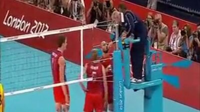 Voleibol. Final dos Jogos Olímpicos de 2012. A Rússia arranca a vitória ao Brasil
