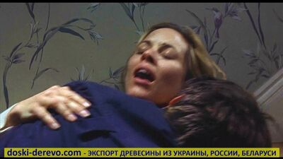 Cenas eróticas de filmes (18+) - Sexo na escada no filme «Justiça Cruel»