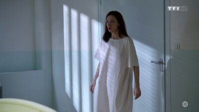 Odile Vuillemin desnuda - Profilage t5e7 (2014) HD 720p Ver online / Odile Vuillemin - Profilage
