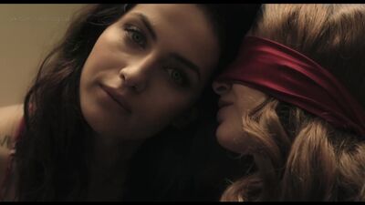 Zoé (Zoe) De Grand Maison, Jordana Lajoie - Morning After (2017) HD 1080p ¿Desnuda? ¡Qué sexy! Ver online