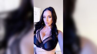 Valentina Nappi, Angela White – OnlyFans z treściami dla dorosłych