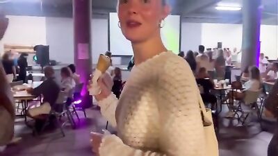 Elle Fanning nuda