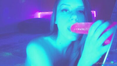 Izzy Xx XXX OnlyFans