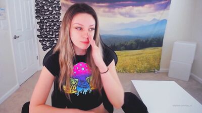 Іззі Xx XXX на OnlyFans