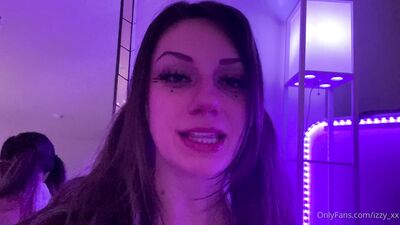 Izzy Xx XXX OnlyFans