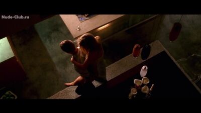 Rosamund Pike Nua - Rosamund Pike Nude - A Virada de 2007-1