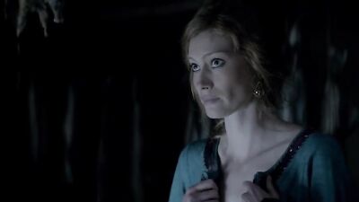 Alyssa Sutherland nua