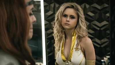 Naga Erin Moriarty, Elisabeth Shue