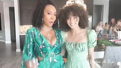 Naga Vivica Fox