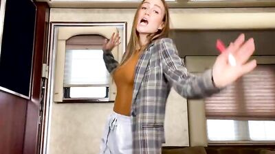 Madison Lintz nua