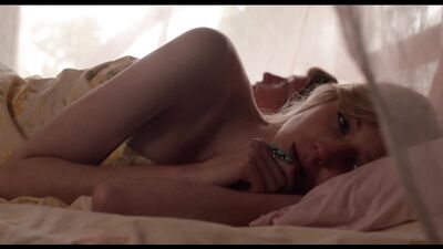 Naga Elizabeth Debicki