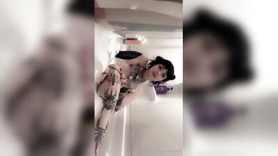 Naked Emmamaybyte