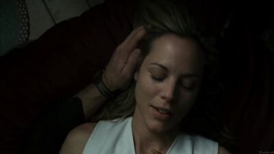 Maria Bello nue