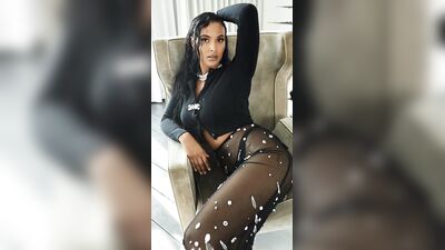 Maya Jama nue