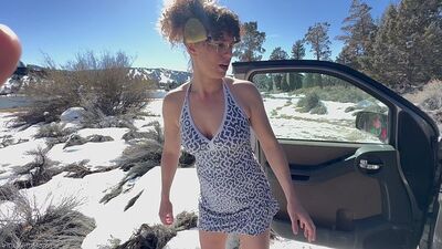L'ho portato qui per scoprire com'è fare sesso al freddo