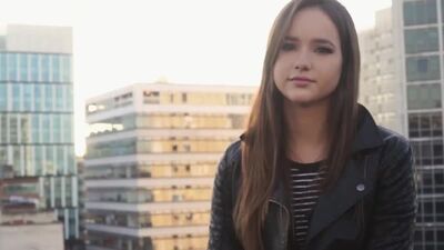 Isabela Fernandez
