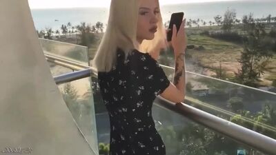 Балконда сүйкімді қызбен жыныстық қатынасқа түстім.vrpz