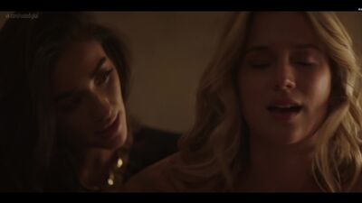 Элизабет Лэйл – You 1-маусым 1–10 сериялары (2018) 1080p Жалаңаш па? Секси! Онлайн көру / Элизабет Лэйл – You