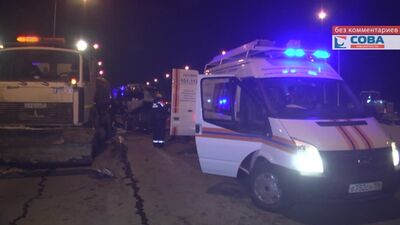 Челябінск тас жолындағы қорқынышты апат: Mercedes-Benz Sprinter жүргізушісі қар тазалайтын машинаға соқтығысты